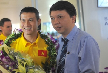 Futsal Việt Nam về nước, nhận thưởng lớn từ VFF