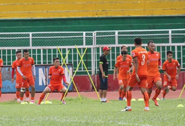 Tuyển Việt Nam làm gì trong buổi tập chiến thuật đầu tiên?