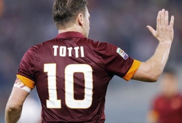 VIDEO: Cú hattrick kiến tạo đẳng cấp của Francesco Totti ở tuổi 40
