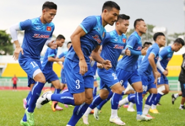 Gạch tên 2 tuyển thủ Việt Nam khỏi trận gặp Triều Tiên