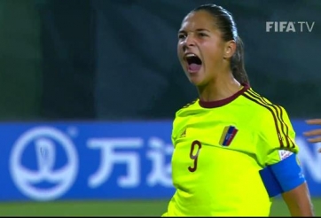 VIDEO: Cầu thủ nữ U17 tái hiện siêu phẩm World Cup của James Rodriguez