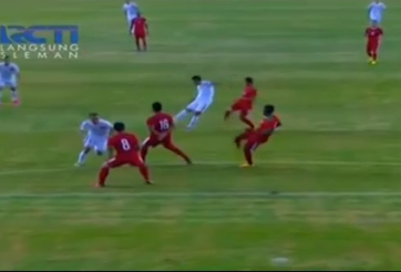 VIDEO: Văn Thắng sút xa đẳng cấp vào lưới Indonesia