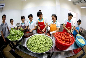 Bí mật phía sau bếp ăn hợp chủng quốc ở Viettel World Cup 2016