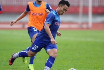 HLV Hữu Thắng giải thích việc Phi Sơn chưa được ra sân