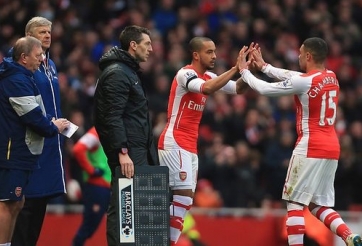 Sao Arsenal đầu tiên đòi ra đi