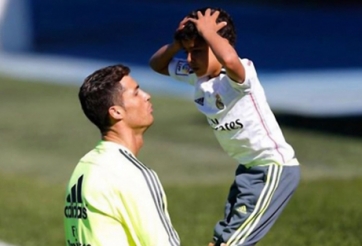 Con trai Ronaldo ghi bàn trong trận ra mắt CLB mới