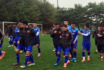 ĐT Việt Nam giao đấu với CLB Avispa Fukuoka ở Cần Thơ