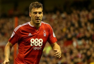 VIDEO: Bendtner kiến tạo đẹp mắt trong chiến thắng của Nottingham Forest