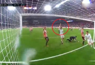 VIDEO: Hành động gây tranh cãi của Ronaldo khi Morata ghi bàn