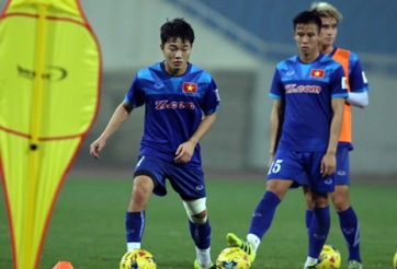 Vì sao Xuân Trường không chấn thương vẫn bó gối?