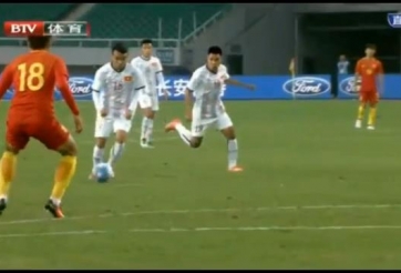 VIDEO: Thanh Tùng sút xa đẹp mắt gỡ hòa cho U22 Việt Nam