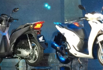 SH 2017: Giá mới - Sạc điện thoại theo xe...