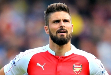 Giroud bất ngờ chỉ trích HLV Wenger