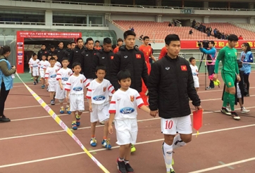 U22 Việt Nam chơi tốt, Trung Quốc mời ở lại dự giải mới