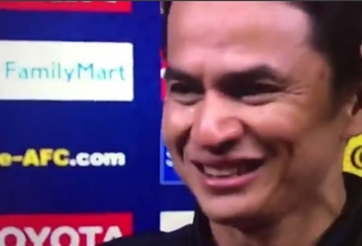 VIDEO: Kiatisak rớm nước mắt sau trận hòa như thắng trước Australia