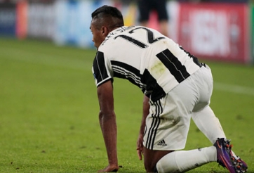 Man City quyết đấu M.U vì sao Serie A