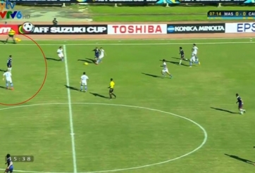 VIDEO: Sai lầm của trọng tài giúp Campuchia có bàn thắng sớm