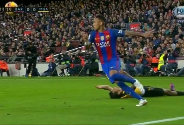 VIDEO: Pha qua người cực đỉnh của Neymar vs Malaga