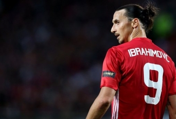 Tin bóng đá Anh 23/11: Sao trẻ Jamaica đặt điều kiện tới M.U, Ibra chính thức có hợp đồng mới