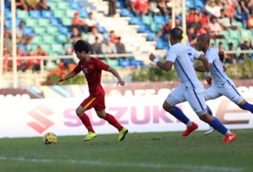 VIDEO: 2 pha dứt điểm gây thất vọng của Công Phượng trước Malaysia