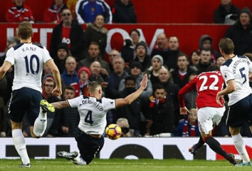 Chấm điểm trận MU vs Tottenham: Tuyệt vời Mkhitaryan