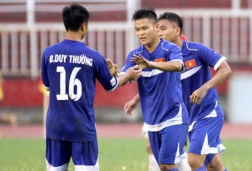 U21 Việt Nam bất ngờ cầm hòa đại diện V-League sau cơn mưa bàn thắng