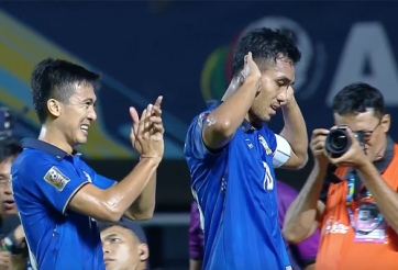 VIDEO: Teerasil Dangda mở tỷ số cho ĐT Thái Lan