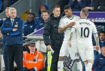 Tiết lộ lý do Rooney nổi cáu trước mặt Mourinho