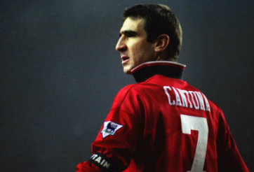 VIDEO: Tròn 20 năm khoảnh khắc làm nên thương hiệu Cantona