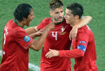 Đồng đội Ronaldo húp trứng sống để duy trì 'tuổi thanh xuân'