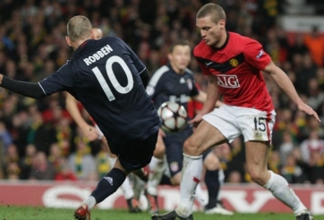 VIDEO: Bàn thắng kinh điển của Robben mang ác mộng cho MU