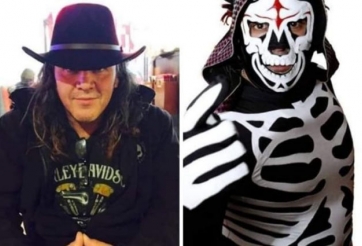 Võ sĩ bỏ mạng sau màn lăn người từ võ đài xuống đất