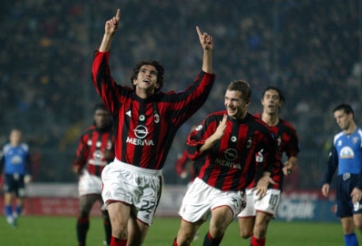 VIDEO: Tinh hoa 1 thời của Kaka trong màu áo AC Milan