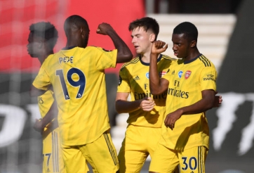 Đối thủ mắc sai lầm, Arsenal tìm lại nụ cười chiến thắng