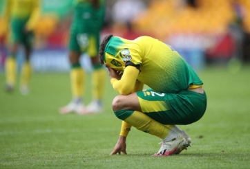 Ngoại hạng Anh CHÍNH THỨC chia tay cái tên đầu tiên