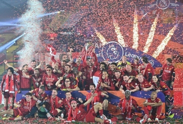 'Người quen' của Việt Nam ghi tên mình vào lịch sử Liverpool