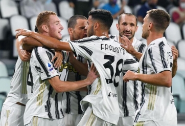 Ronaldo nổ súng, Pirlo ra mắt hoàn hảo tại Serie A