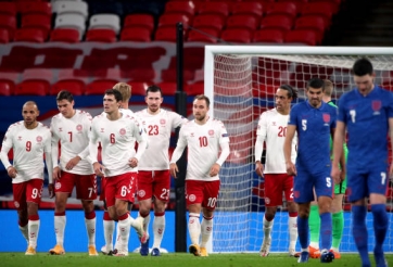 Sao MU hóa tội đồ, tuyển Anh thua đau trước Đan Mạch