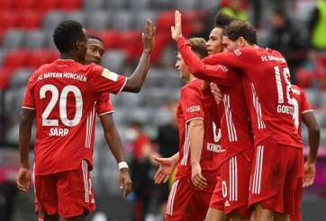 Bayern Munich 'hủy diệt' Frankfurt với cú hattrick của Lewandowski