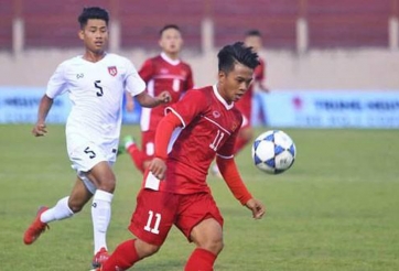 VIDEO: Tài năng của 'Công Phượng mới' còn hay hơn bản gốc