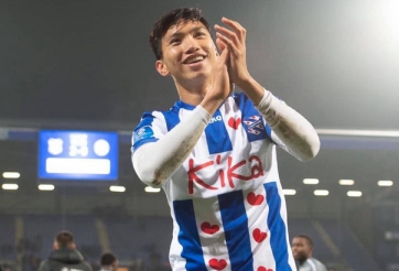 Văn Hậu nhận sự ưu ái đặc biệt từ cựu HLV ĐT Nhật Bản