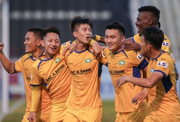 Hàng công SLNA trên đôi vai Phan Văn Đức