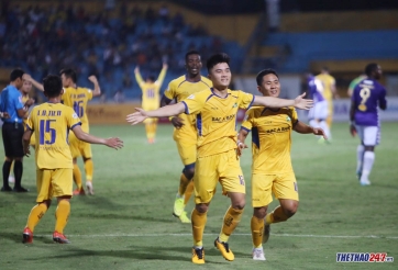 Thi đấu quả cảm, SLNA tạo nên cú sốc trước Hà Nội