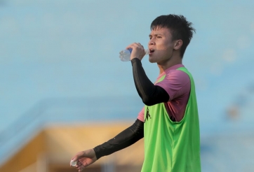 Quang Hải báo tin cực vui với NHM Việt Nam