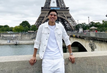 Văn Hậu thực hiện hành trình đặc biệt trước khi về Việt Nam