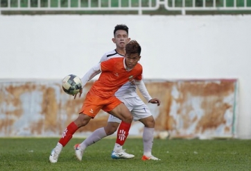 VIDEO: Nguyễn Hữu Thắng - số 10 toàn năng trong tay ông Park