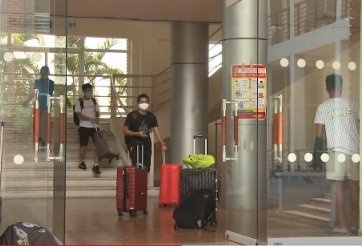 VIDEO: Sao trẻ gây ấn tượng với HLV Park đầy phong cách trong ngày xả trại