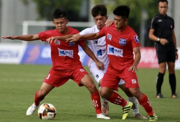 Học trò Văn Quyến thất bại trước liên minh JMG của bầu Đức