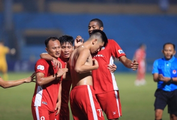 Trọng Đại lập siêu phẩm giúp Viettel giữ vững ngôi đầu BXH