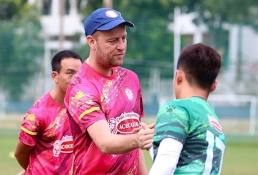 HLV Mano Polking chỉ ra trục trặc trong lối chơi của TP HCM